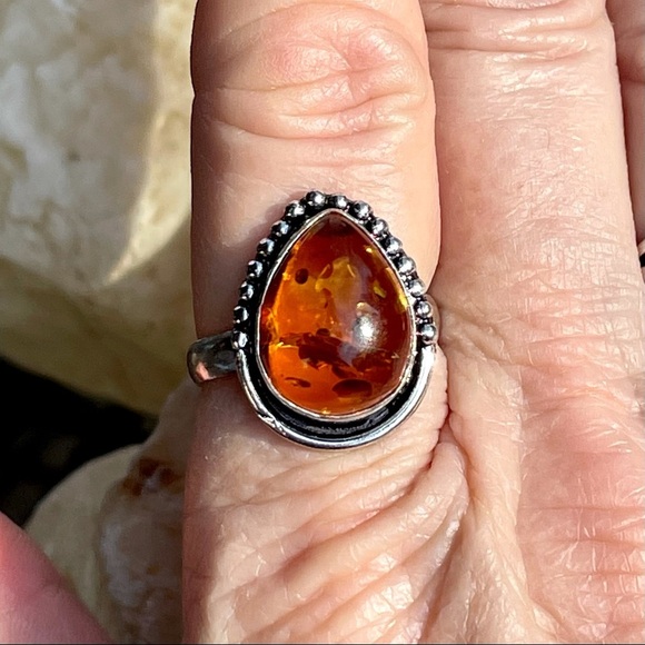 Amber domed teardrop ring size 8, NWT - Picture 7 of 7